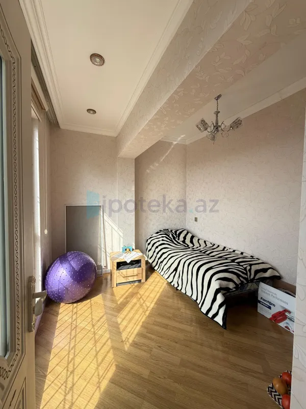 Satılır 3 otaqlı köhnə tikili 65 m²