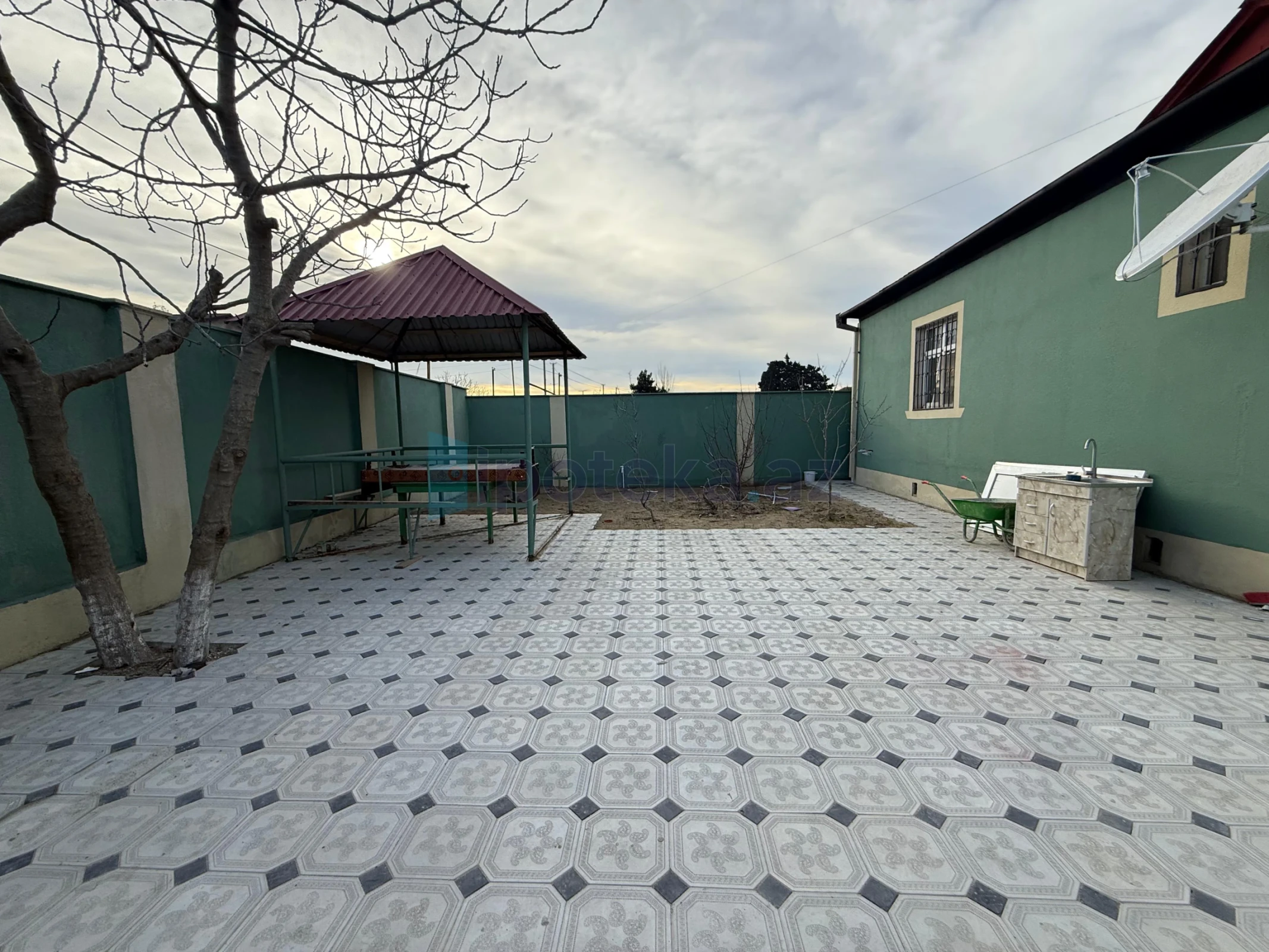 Satılır 3 otaqlı həyət evi 90 m²