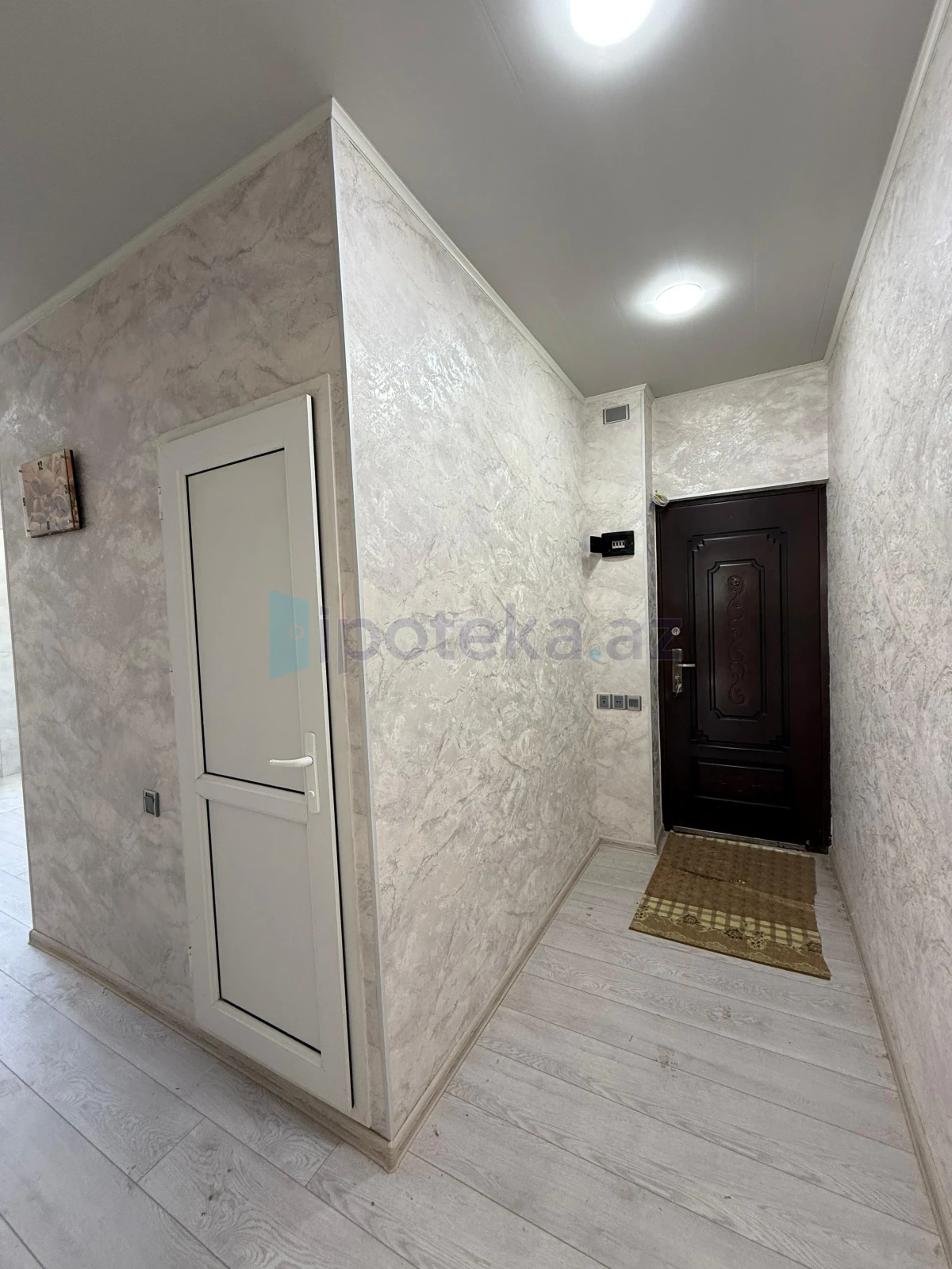 Satılır 1 otaqlı köhnə tikili 40 m²