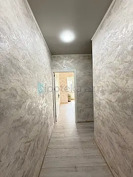 Satılır 1 otaqlı köhnə tikili 40 m²