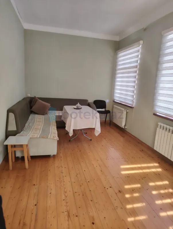 Satılır 4 otaqlı həyət evi 201 m²