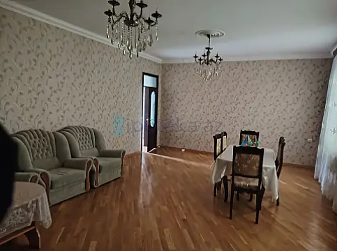 Satılır 4 otaqlı həyət evi 201 m²