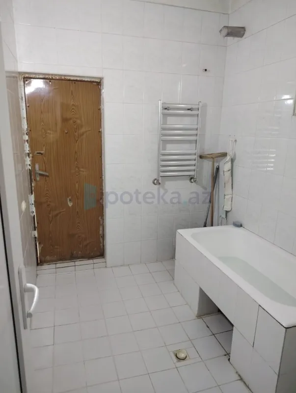 Satılır 4 otaqlı həyət evi 201 m²
