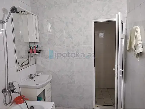 Satılır 4 otaqlı həyət evi 201 m²