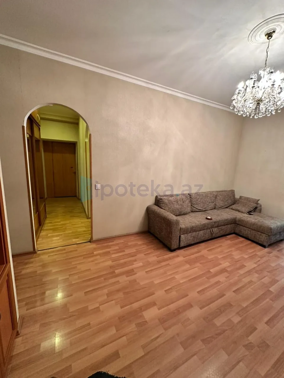 Satılır 3 otaqlı köhnə tikili 105 m²