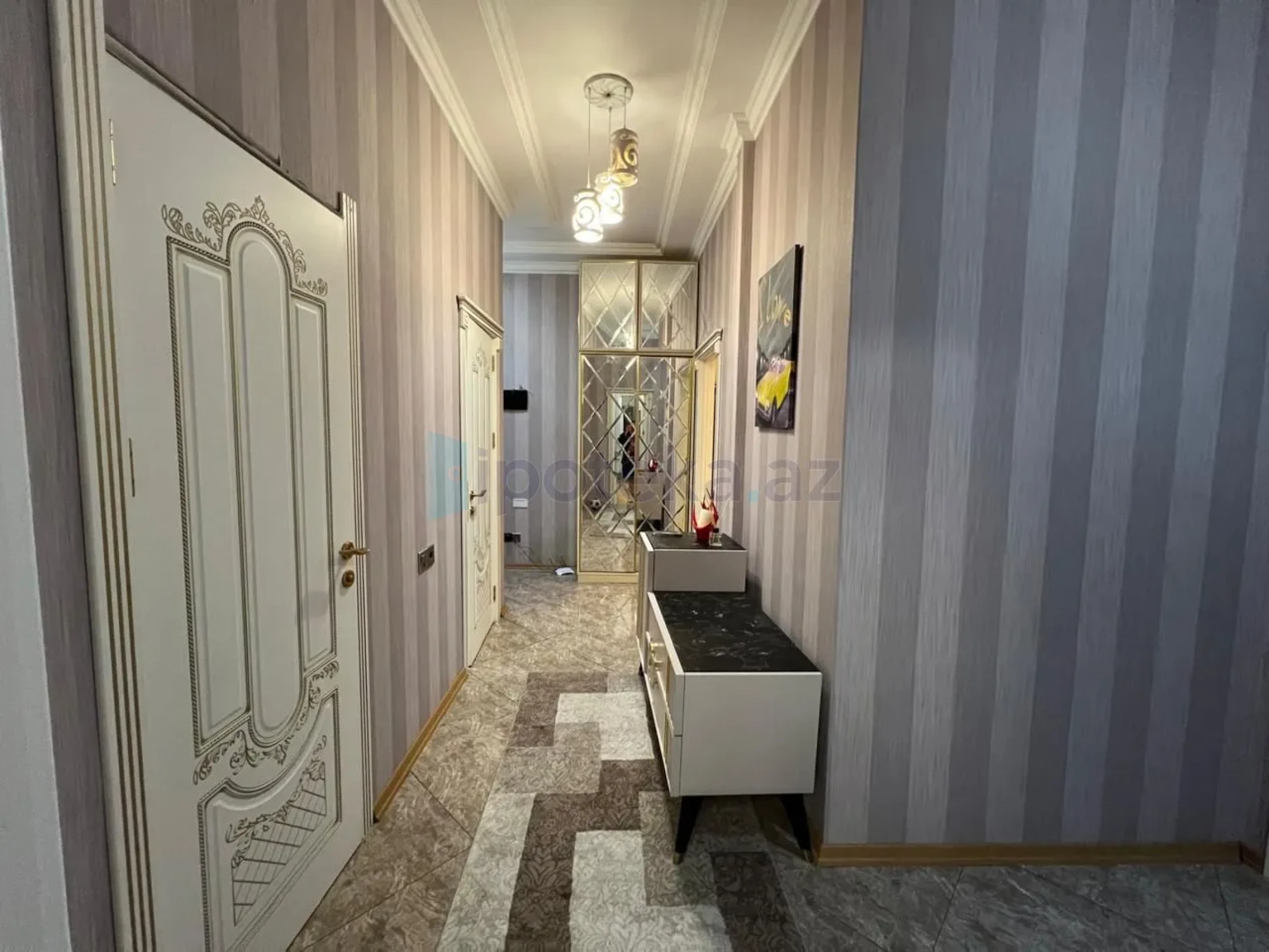 Satılır 3 otaqlı yeni tikili 100 m²