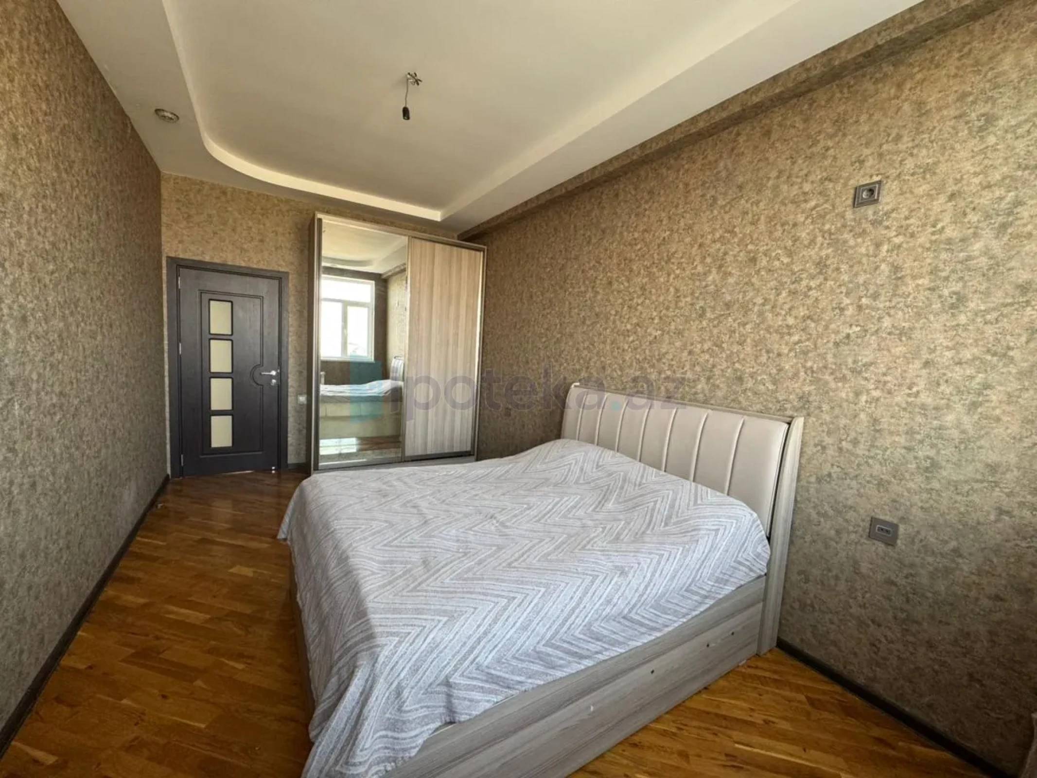 Satılır 3 otaqlı yeni tikili 89 m²