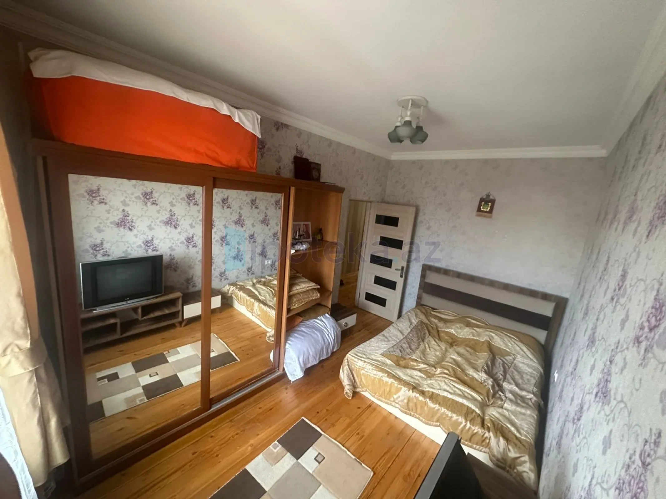 Satılır 5 otaqlı yeni tikili 140 m²