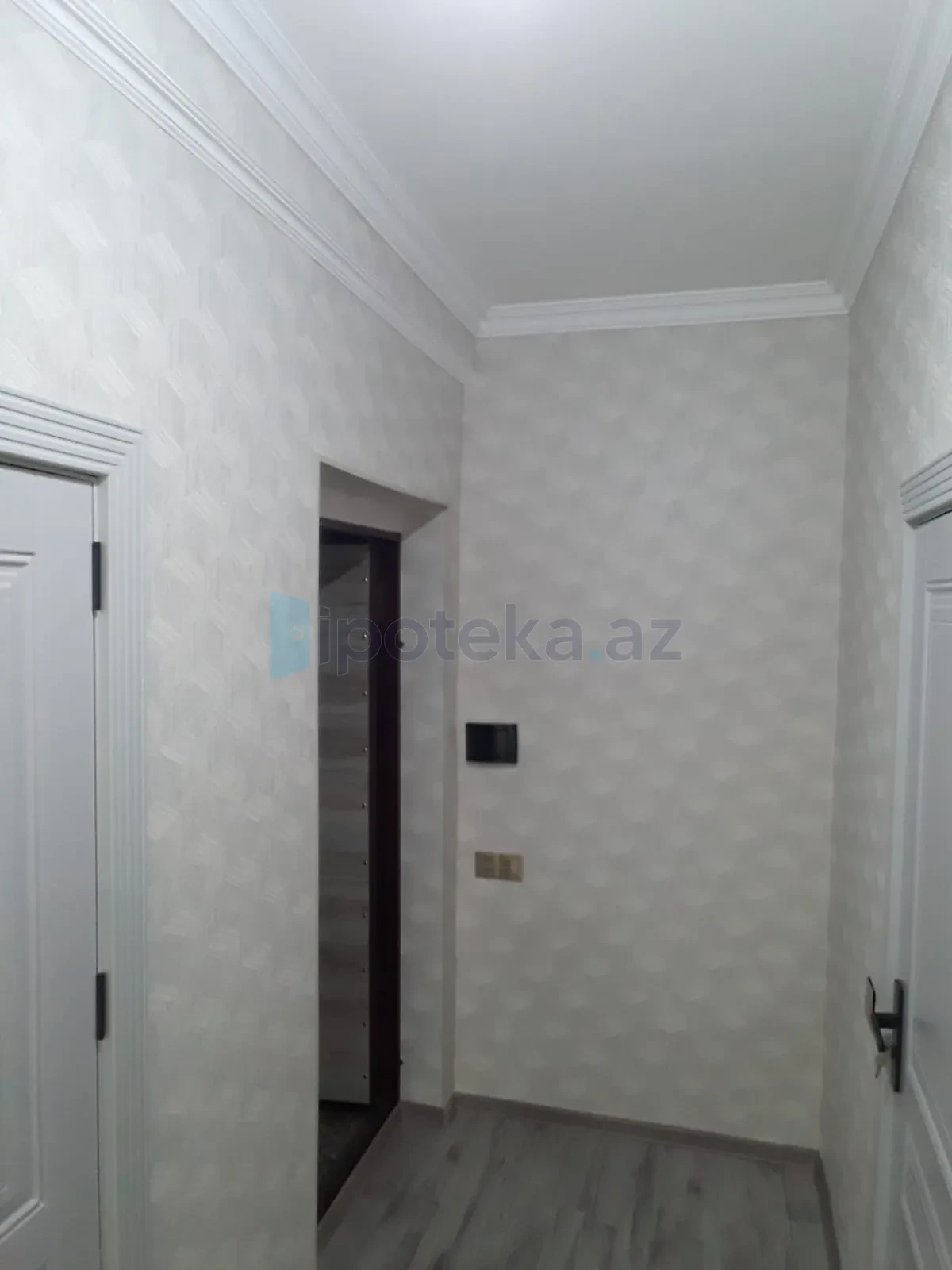 Satılır 2 otaqlı yeni tikili 60 m²