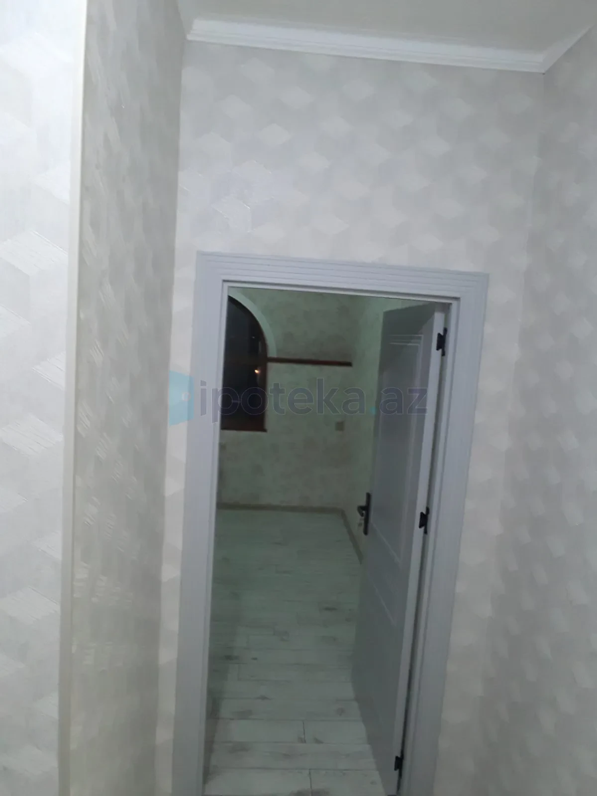 Satılır 2 otaqlı yeni tikili 60 m²