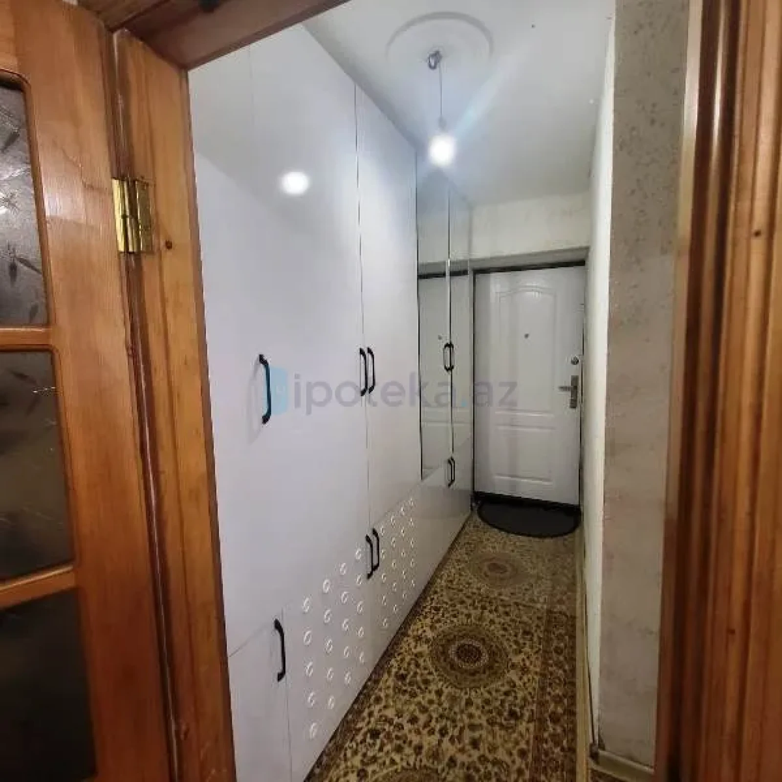 Satılır 2 otaqlı köhnə tikili 50 m²