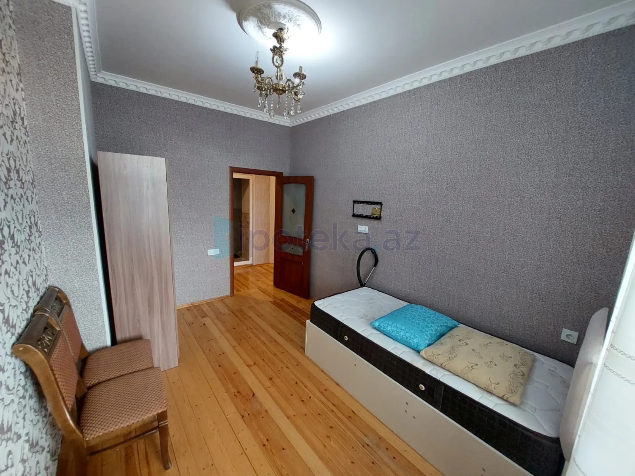 Satılır 3 otaqlı yeni tikili 100 m²