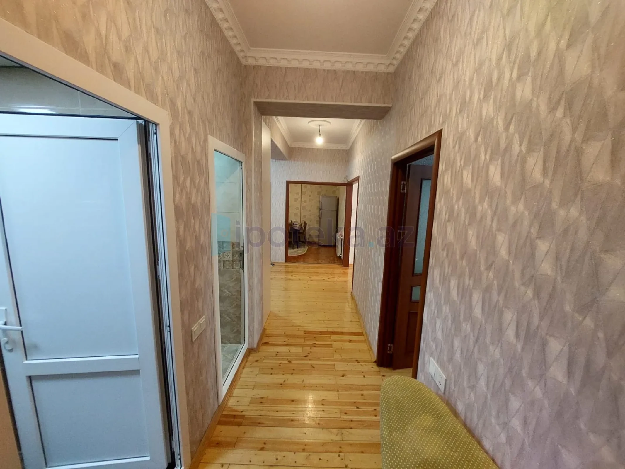 Satılır 3 otaqlı yeni tikili 100 m²