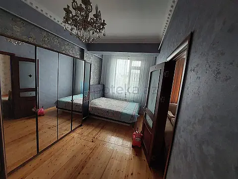 Satılır 3 otaqlı yeni tikili 100 m²