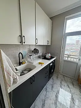 Satılır 3 otaqlı yeni tikili 75 m²