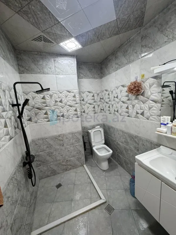 Satılır 3 otaqlı yeni tikili 75 m²