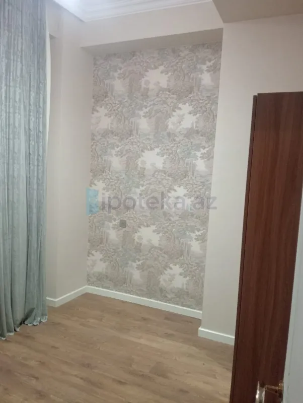 Satılır 3 otaqlı yeni tikili 82 m²