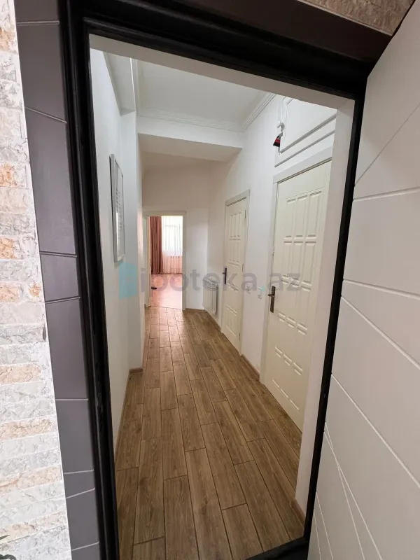 Satılır 2 otaqlı yeni tikili 75.5 m²