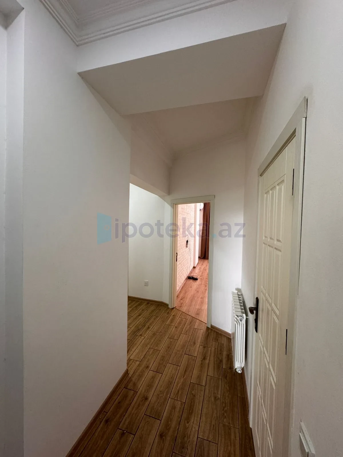 Satılır 2 otaqlı yeni tikili 75.5 m²