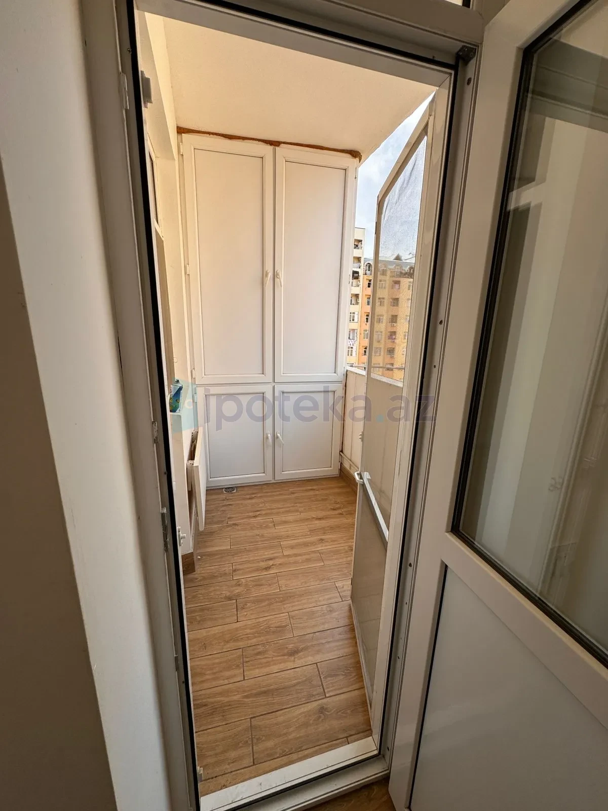Satılır 2 otaqlı yeni tikili 75.5 m²