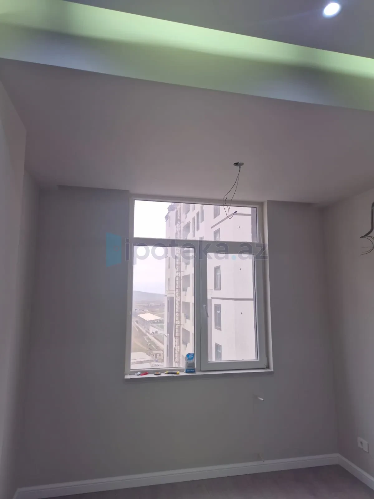 Satılır 2 otaqlı yeni tikili 55 m²