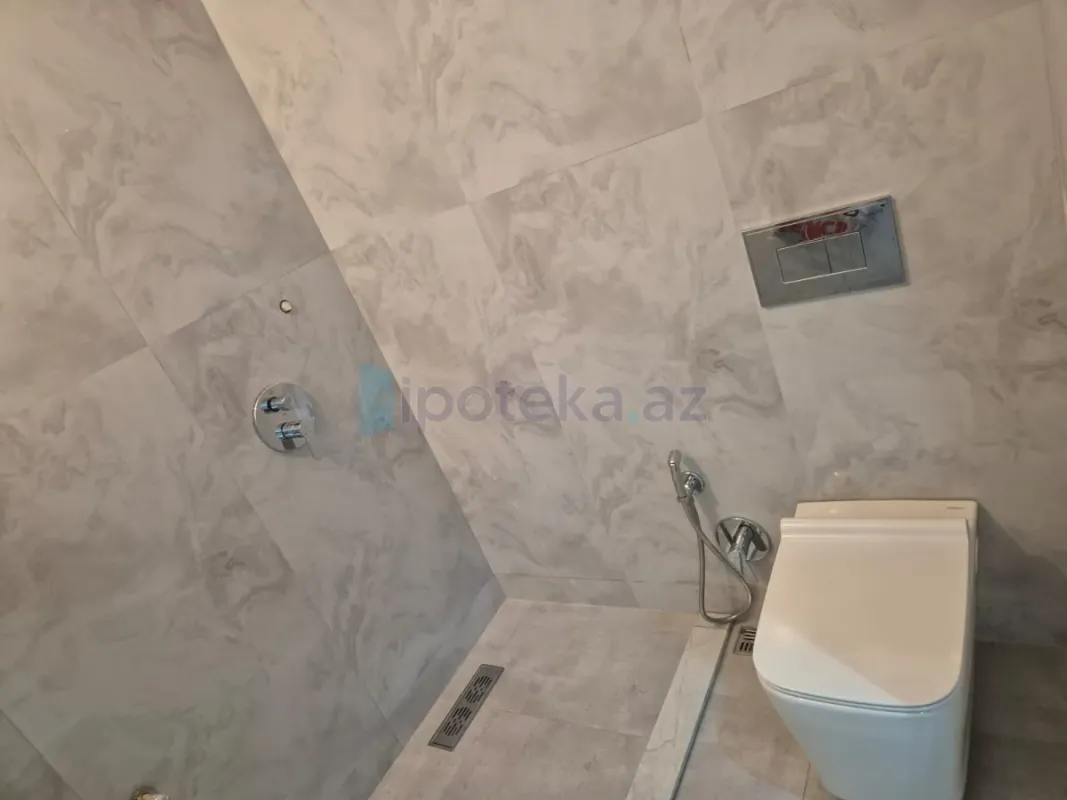 Satılır 2 otaqlı yeni tikili 55 m²