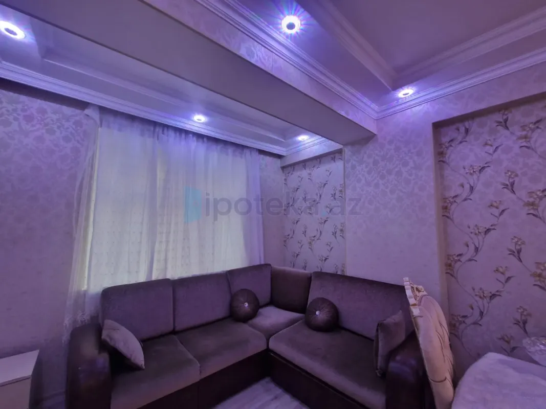 Satılır 2 otaqlı yeni tikili 61 m²