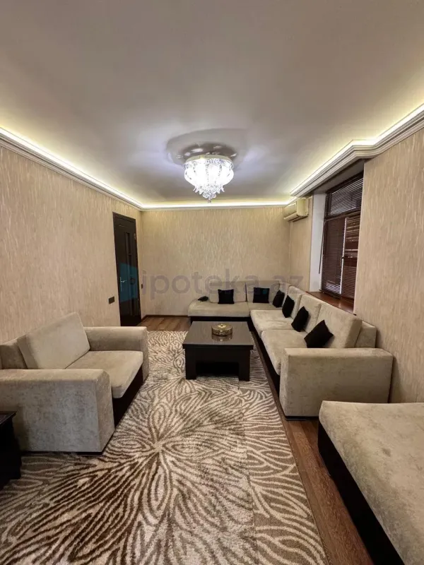 Satılır 2 otaqlı köhnə tikili 60 m²
