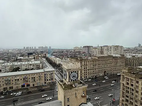 Satılır 3 otaqlı yeni tikili 115 m²