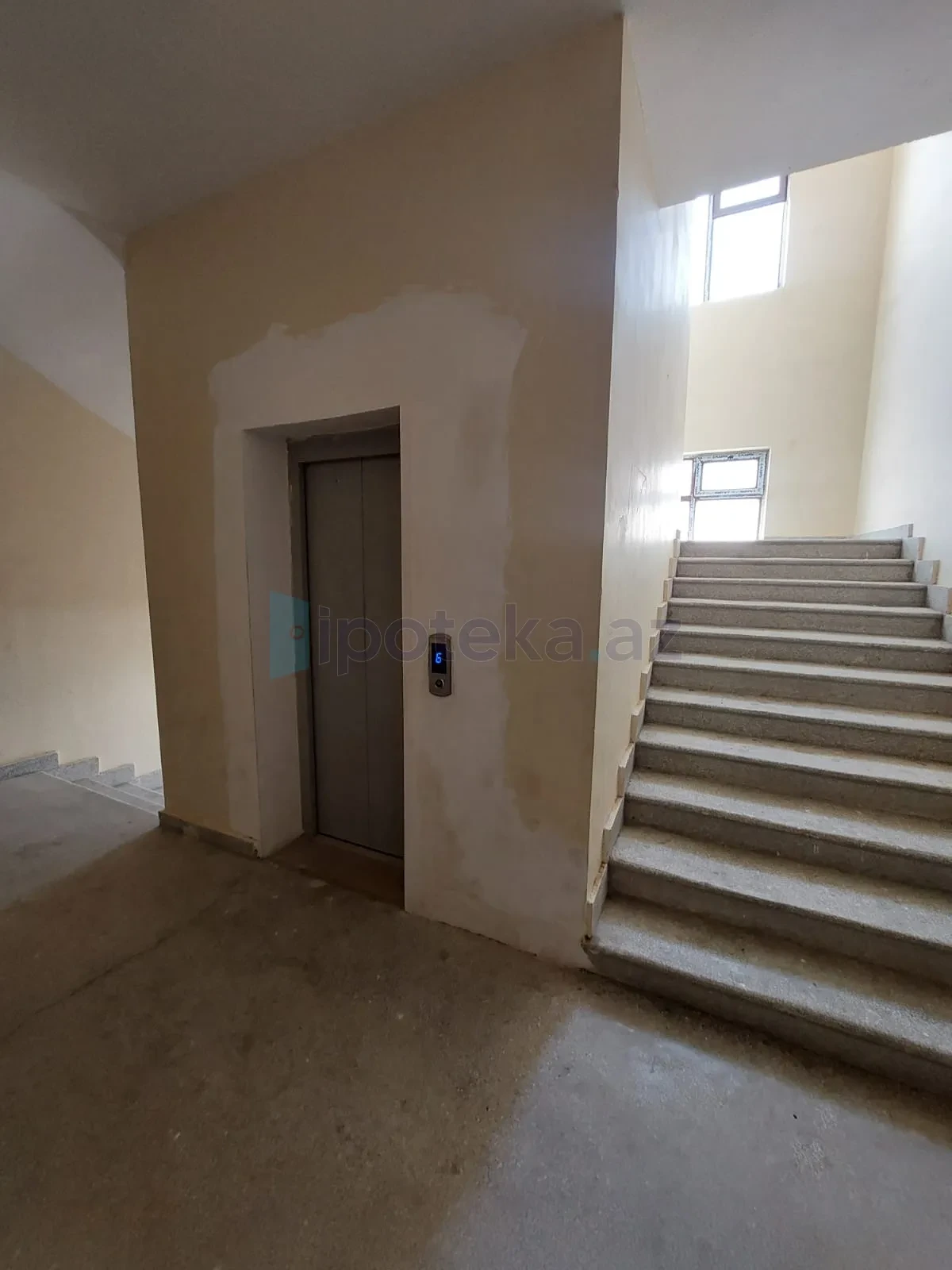 Satılır 2 otaqlı yeni tikili 70 m²