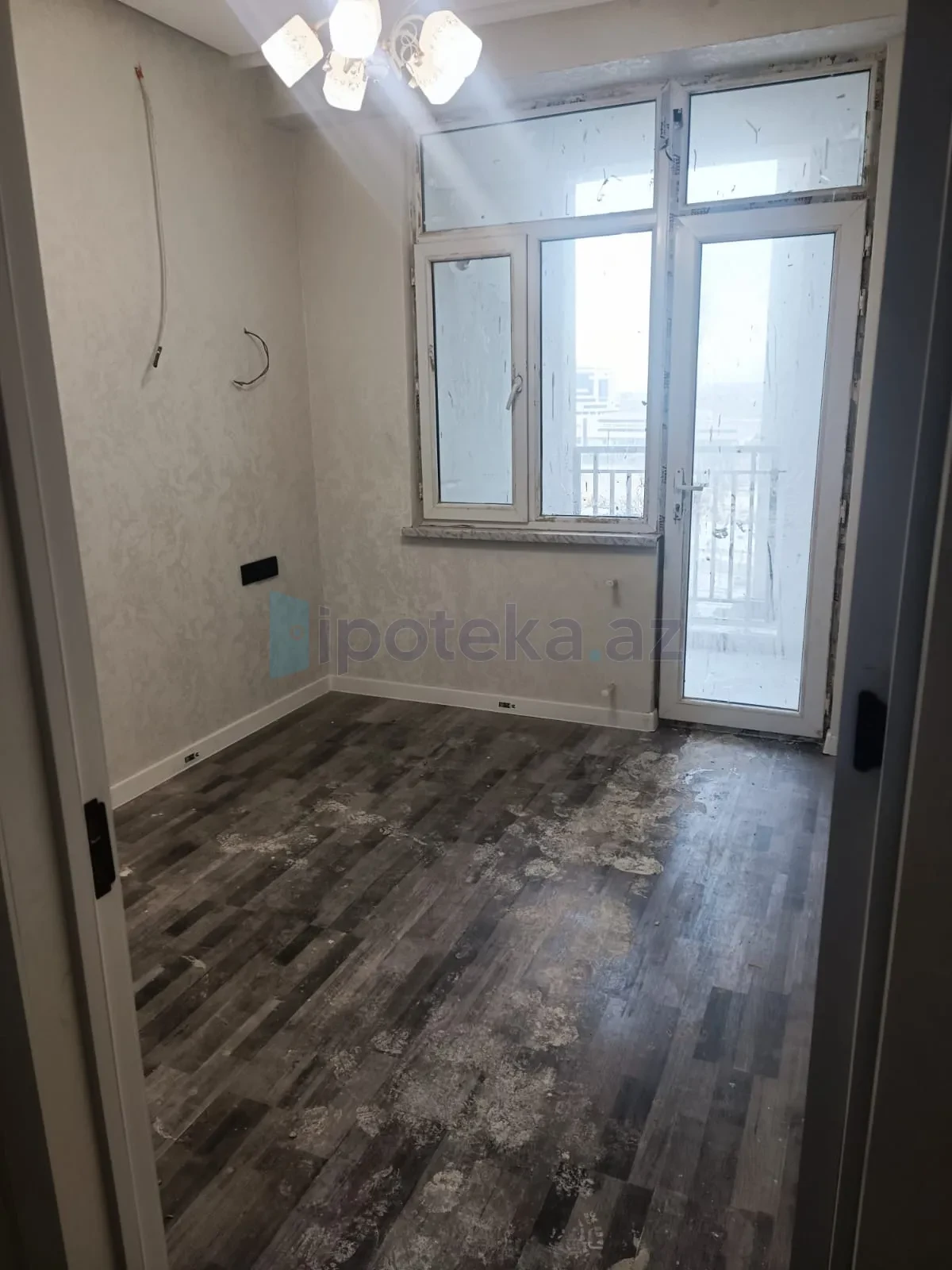 Satılır 2 otaqlı yeni tikili 57 m²