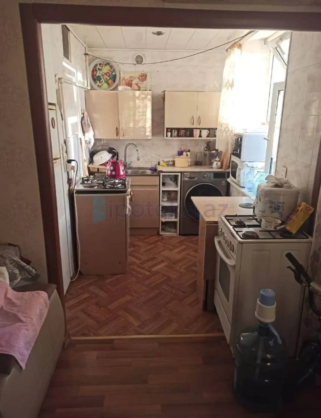 Satılır 3 otaqlı köhnə tikili 63 m²