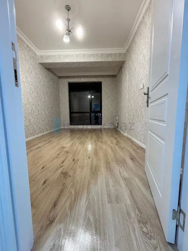 Satılır 3 otaqlı yeni tikili 95 m²