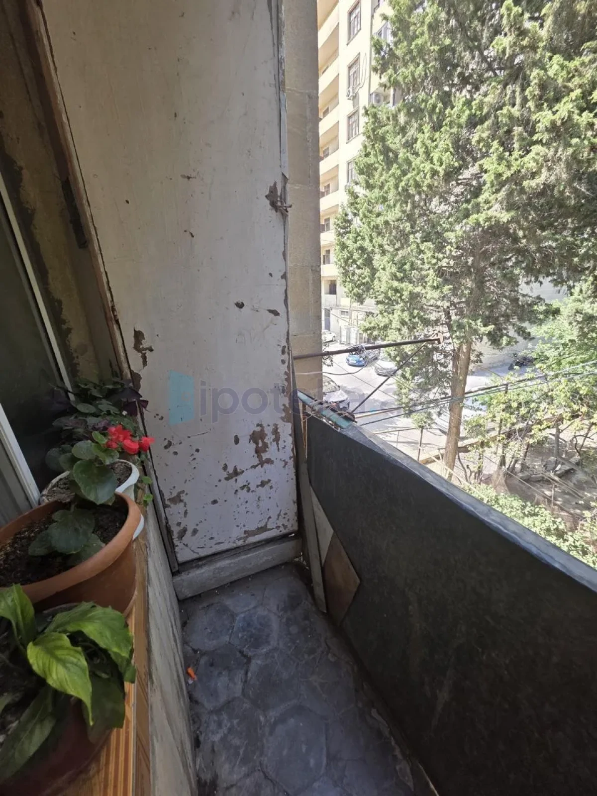 Satılır 3 otaqlı köhnə tikili 70 m²