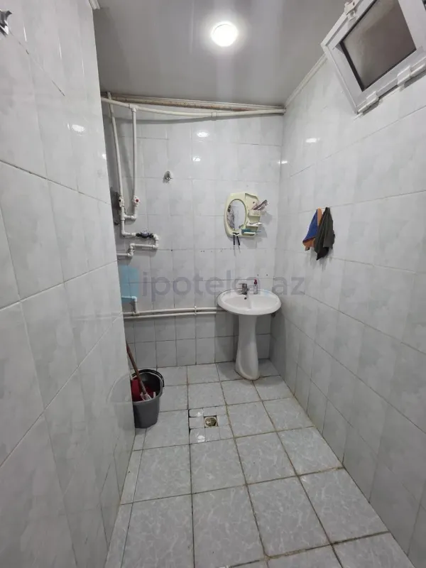 Satılır 3 otaqlı köhnə tikili 70 m²