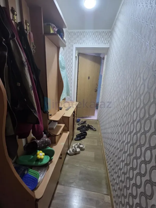 Satılır 3 otaqlı köhnə tikili 70 m²