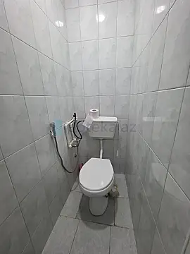 Satılır 3 otaqlı köhnə tikili 70 m²