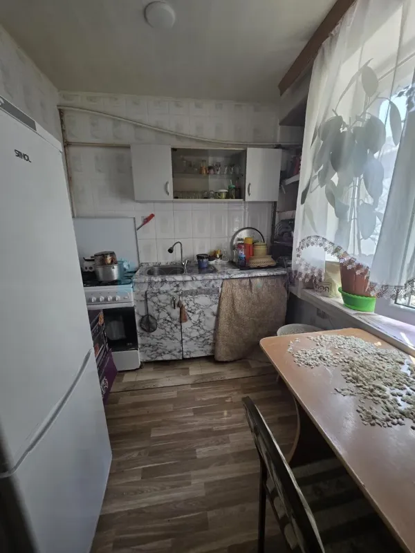 Satılır 3 otaqlı köhnə tikili 70 m²
