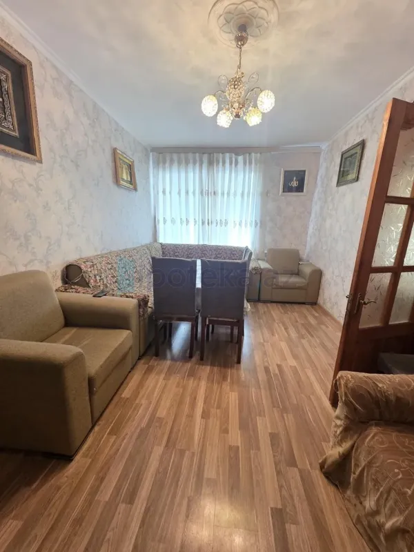 Satılır 3 otaqlı köhnə tikili 70 m²
