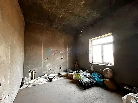 Satılır 5 otaqlı həyət evi 200 m²