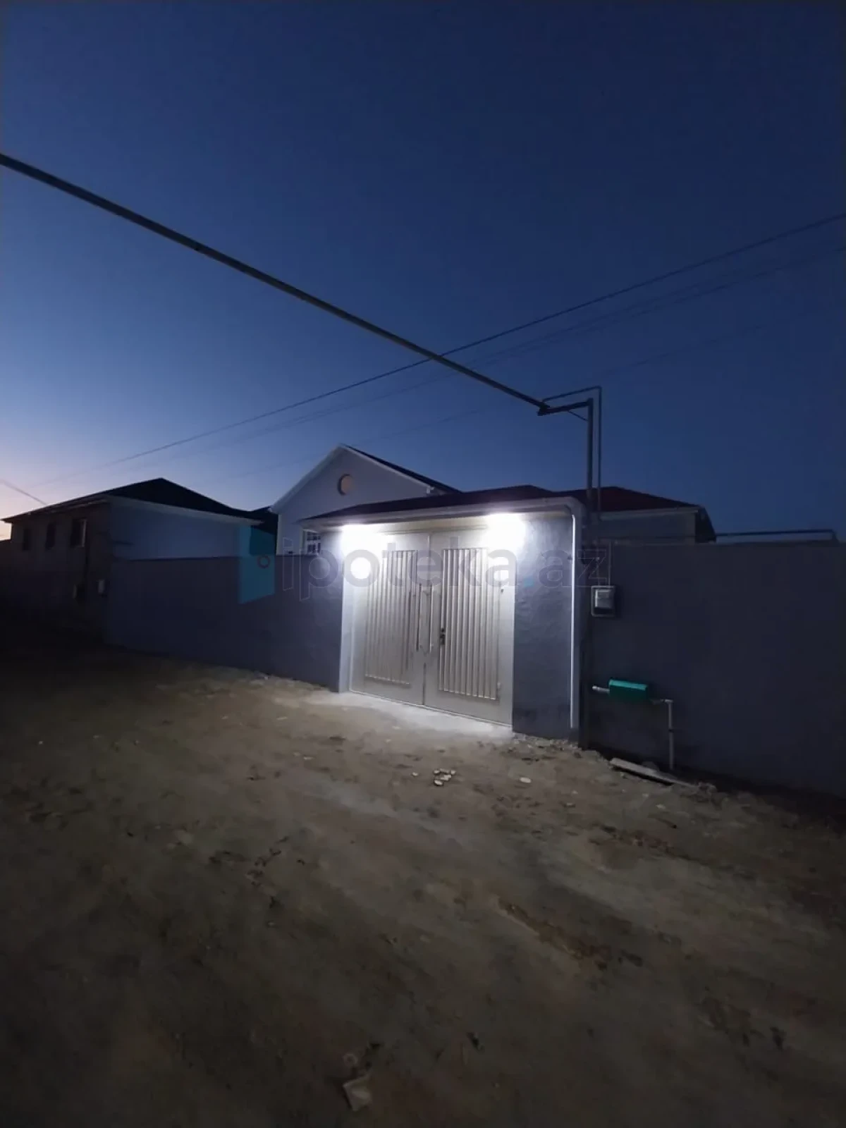 Satılır 4 otaqlı həyət evi 120 m²