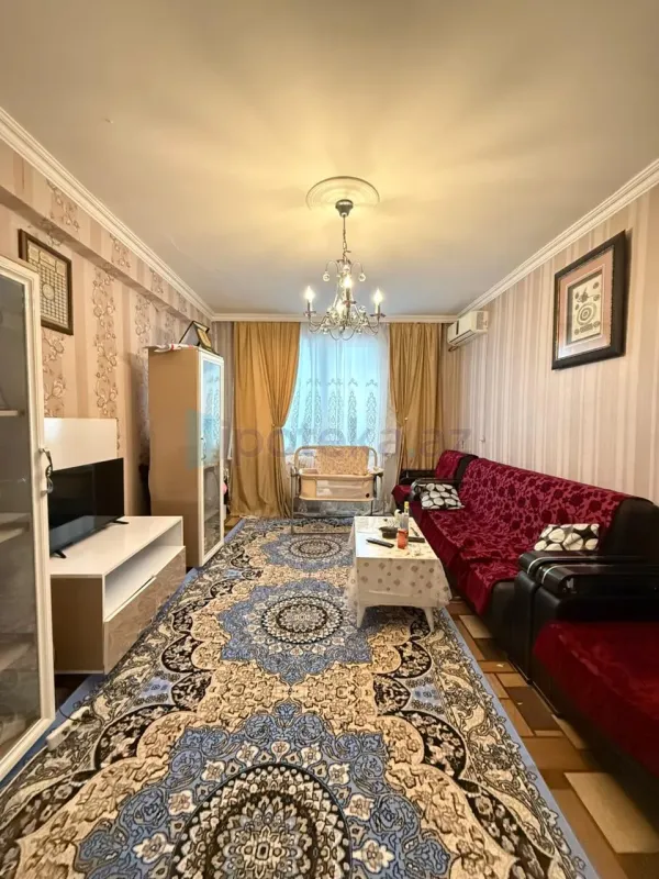 Satılır 3 otaqlı köhnə tikili 80 m²