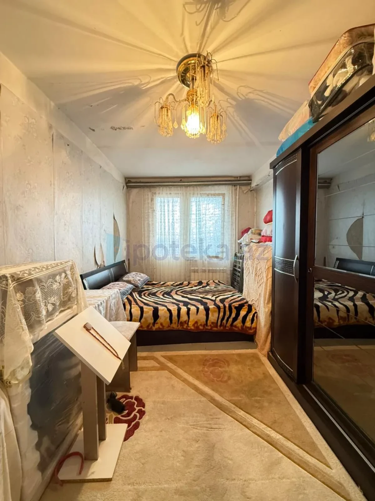 Satılır 3 otaqlı köhnə tikili 80 m²