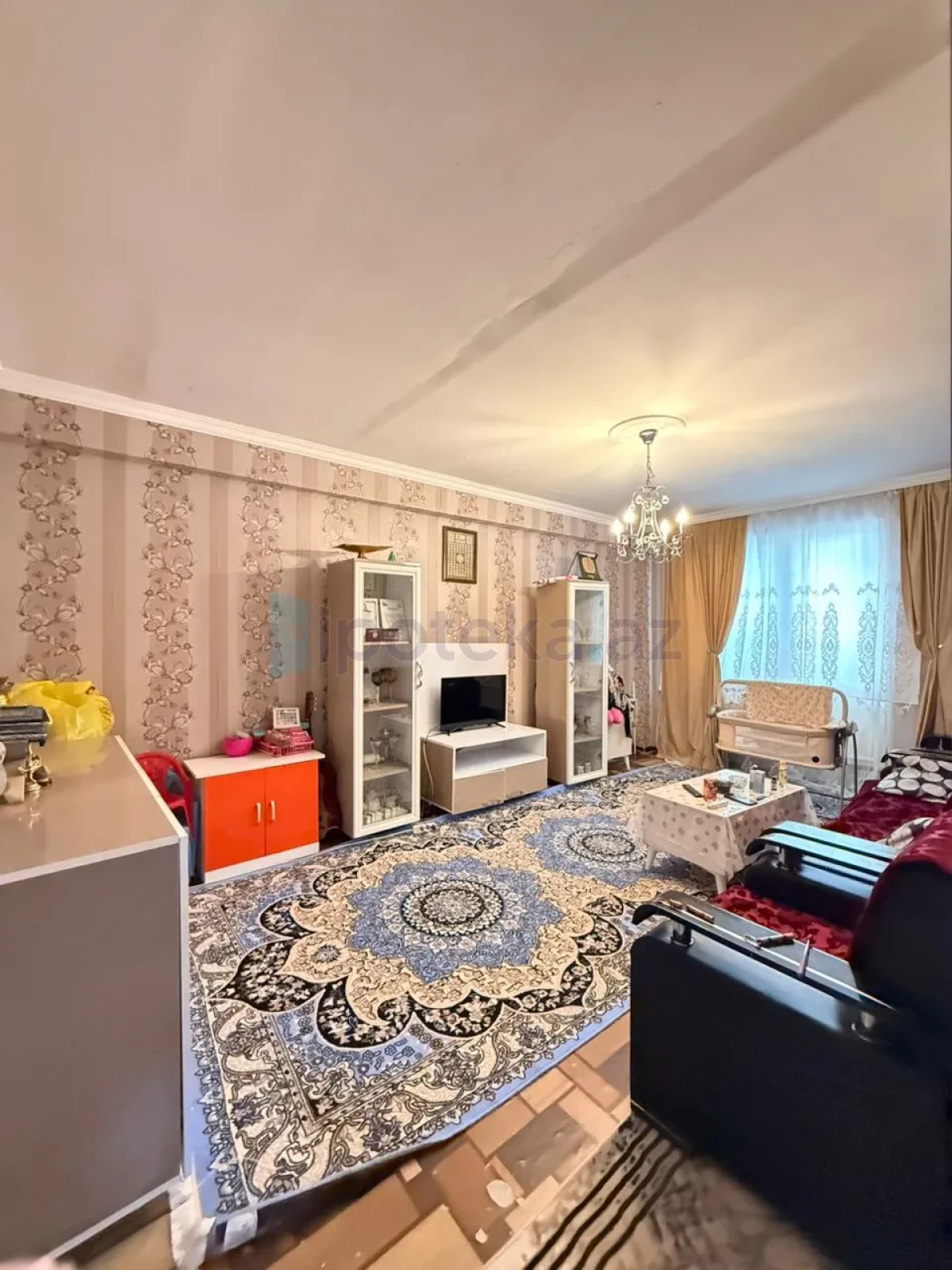 Satılır 3 otaqlı köhnə tikili 80 m²