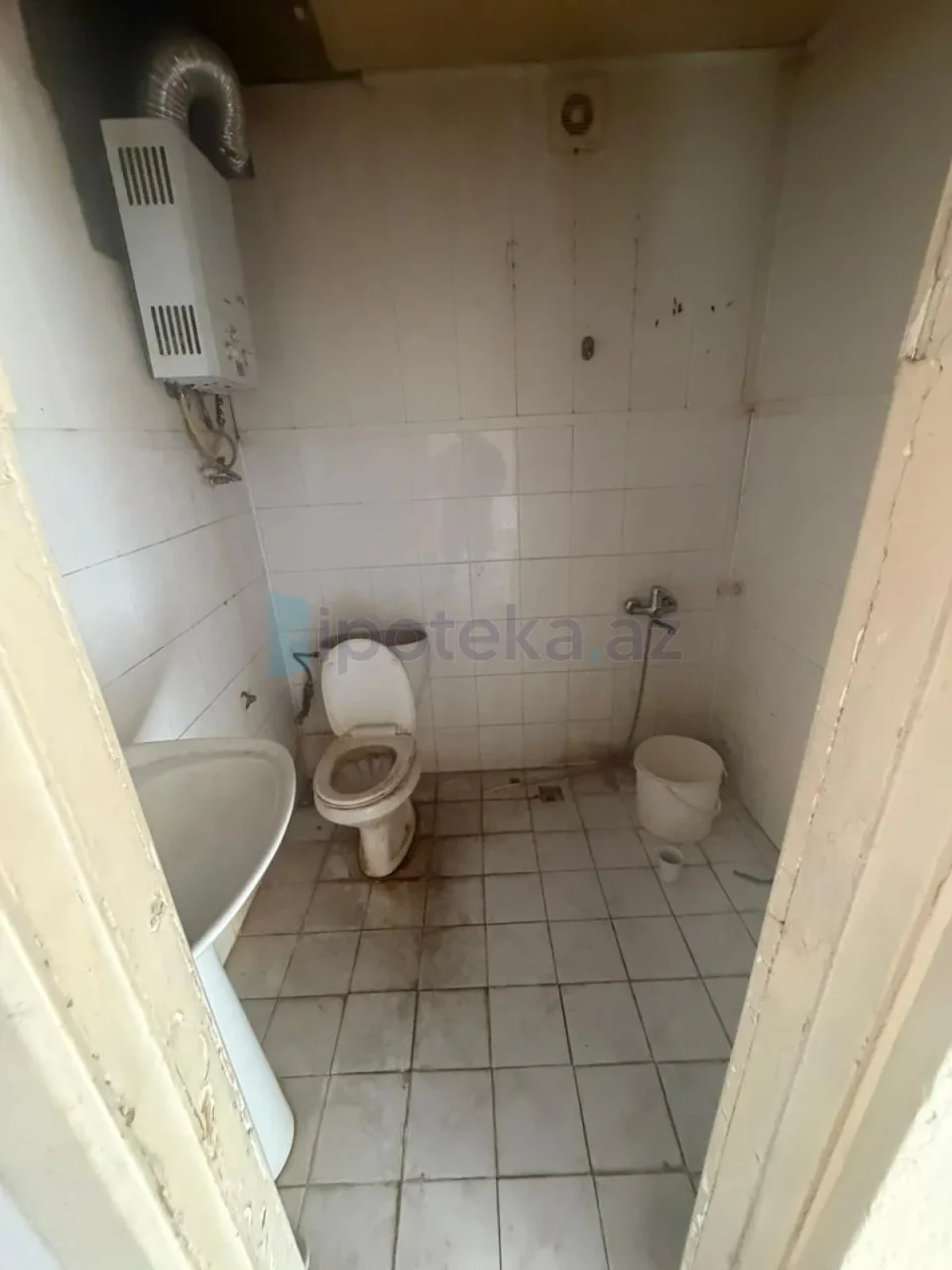 Satılır 1 otaqlı köhnə tikili 30 m²