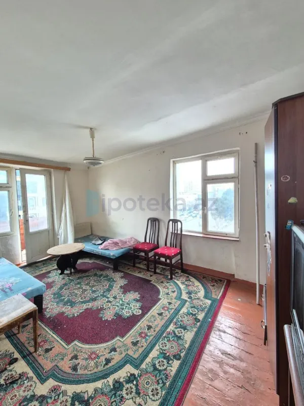 Satılır 1 otaqlı köhnə tikili 30 m²