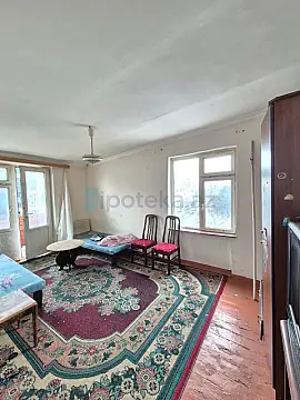 Satılır 1 otaqlı köhnə tikili 30 m²