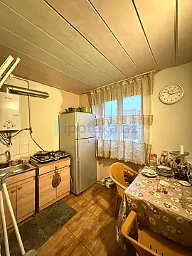 Satılır 2 otaqlı köhnə tikili 45 m²