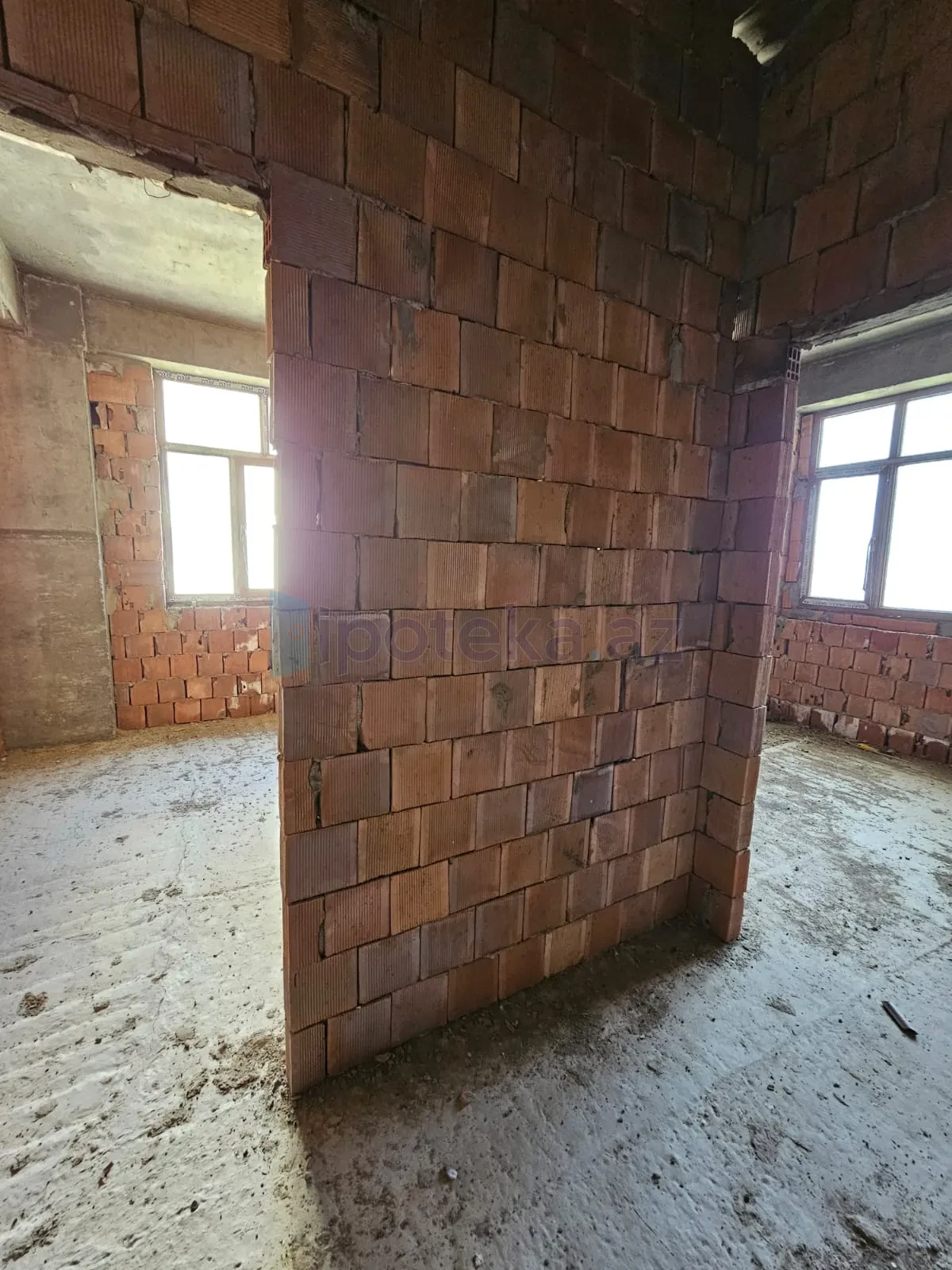 Satılır 3 otaqlı yeni tikili 90 m²