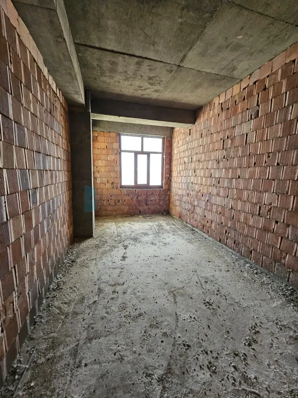 Satılır 3 otaqlı yeni tikili 90 m²